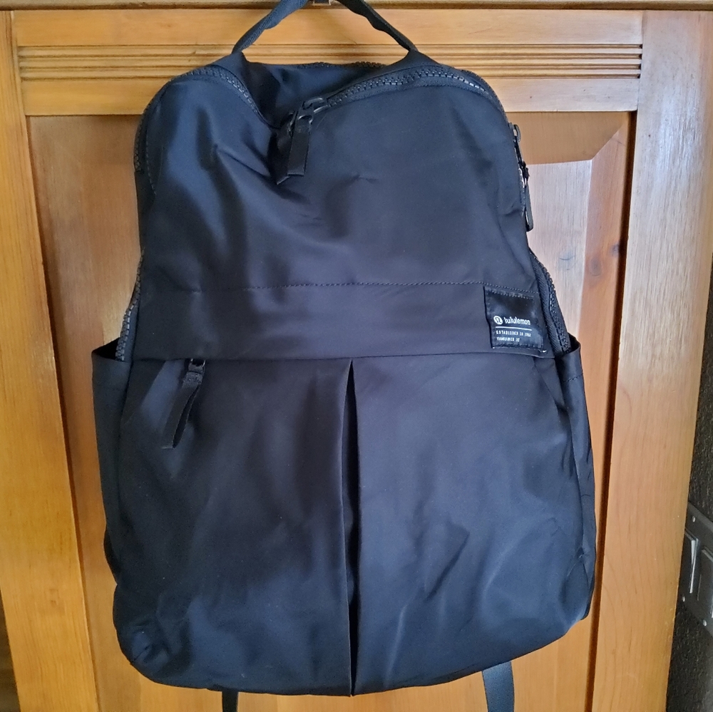 GUC Lululemon Everyday Backpack